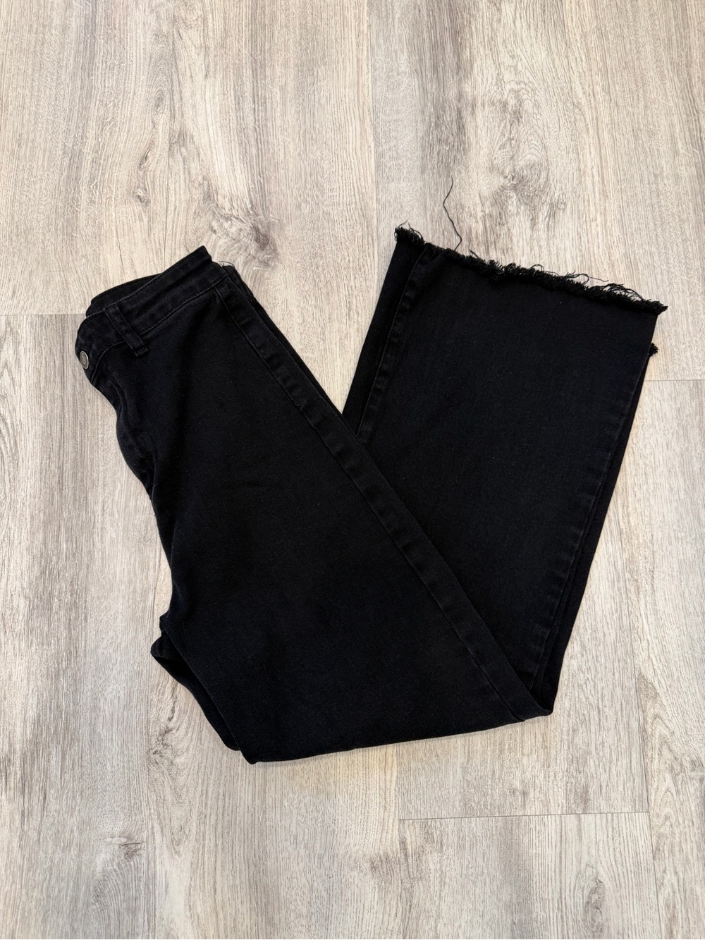 Anniewear Black High Rise Wide Leg Raw Hem Jeans Size S